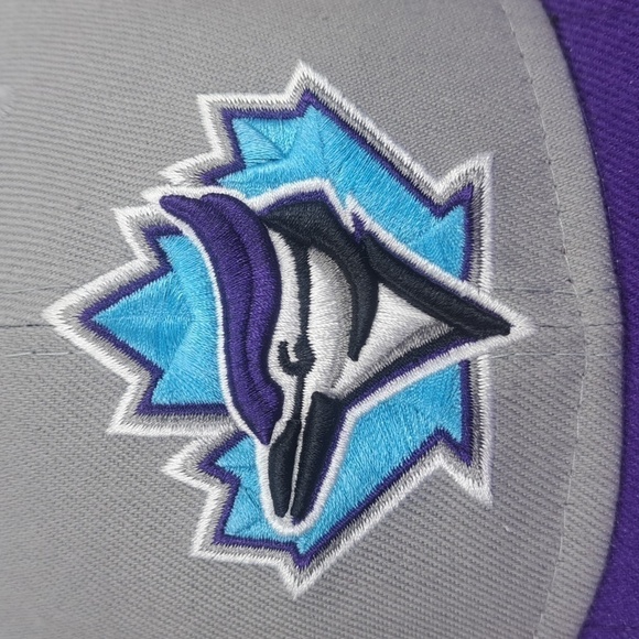 New Era Toronto Blue Jays embroidered logo gray & purple baseball snapback hat - Picture 7 of 7